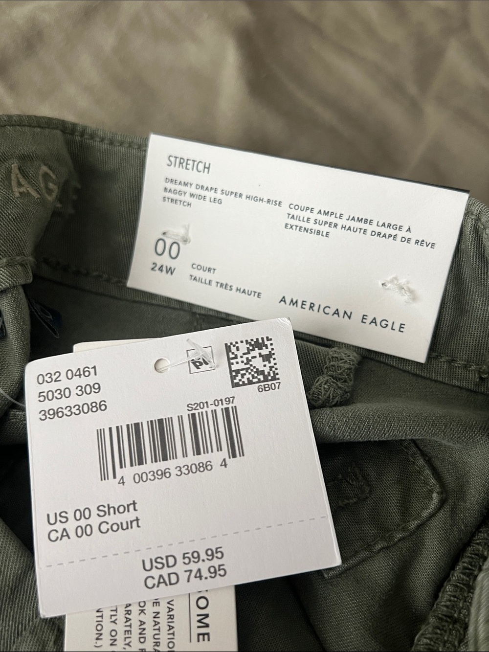 American Eagle Outfitters Olive Cargo Pants with D-Ring Details - Picture 2 of 2